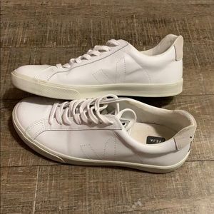Veja Esplar Low Sneakers